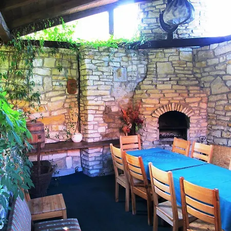 U Lišky Hotel 3*