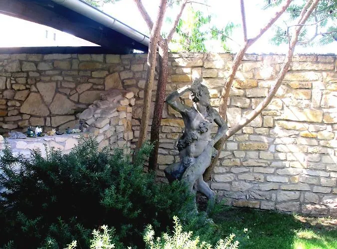 U Lišky Hotel 3*